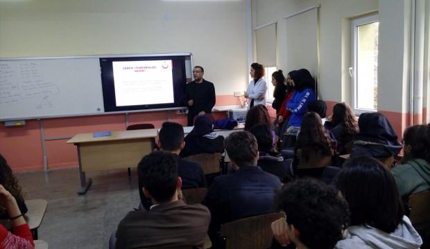 Beyşehir'de lise öğrencilerine sağlık semineri verildi