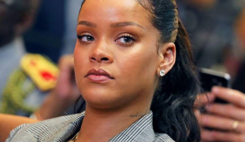 Rihanna babasıyla mahkemelik oldu!