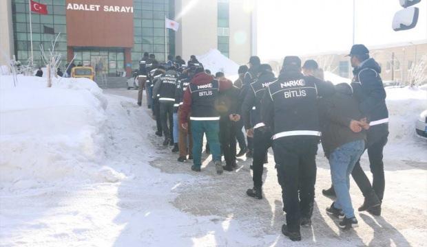 Bitlis'te uyuşturucu operasyonları