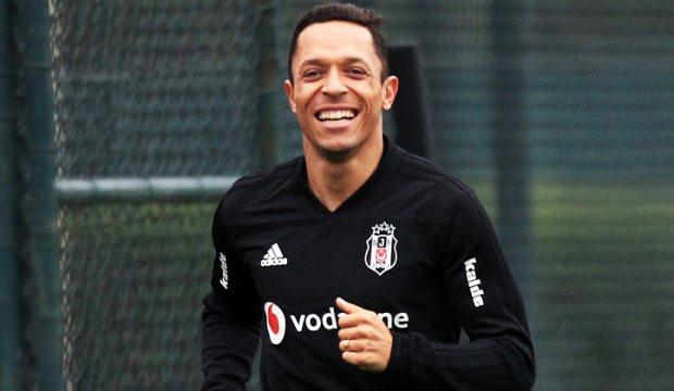 Quaresma ve Adriano müjdesi!