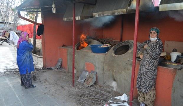 Tandır ekmeğinden engellilere gelir