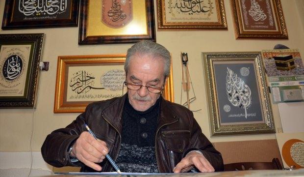 Suriyeli hattat sanatını Türkiye'de sürdürüyor
