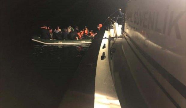 Düzensiz göçmenler Yunanistan'a kaçamadan denizde yakalandı