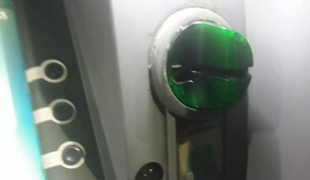ATM’de ’düzenek’ olduğu ihbarı, polisi alarma geçirdi