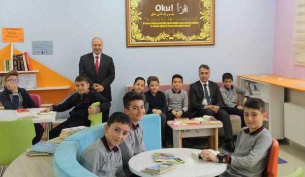 Vali Çağatay'dan okul ziyareti