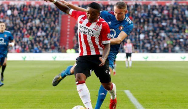 Feyenoord'dan PSV'ye şampiyonluk darbesi!