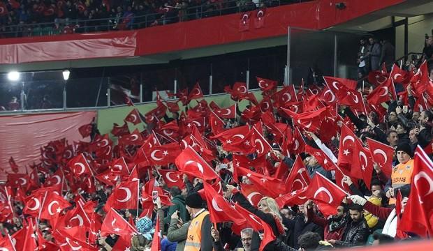 Polonya-Türkiye futbol maçının öncelikli bilet satışı başladı