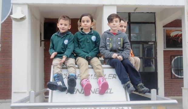Küçük öğrencilerin Atatürk sevgisi