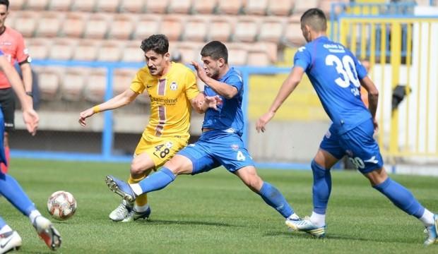 Afyonspor Karabük deplasmanında nefes aldı