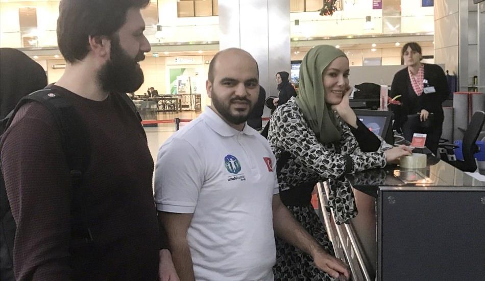 Gamze Özçelik Arakan'da 25 ev açtırdı!
