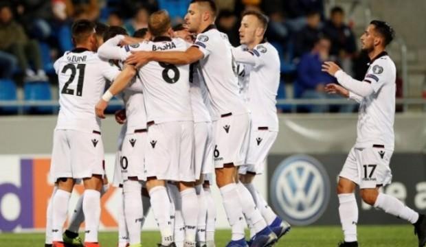 Arnavutluk siftahı Andorra'da yaptı!