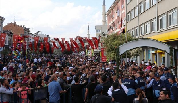 Ücretsiz olduğunu duyanlar akın etti! Böyle kuyruk görülmedi