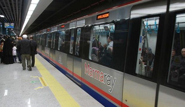 Marmaray'da akılalmaz iddialaşma! Az kalsın canından oluyordu