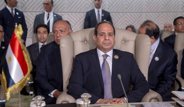 Darbeci Sisi'den yeni hamle! 516 caminin adını değiştirdi