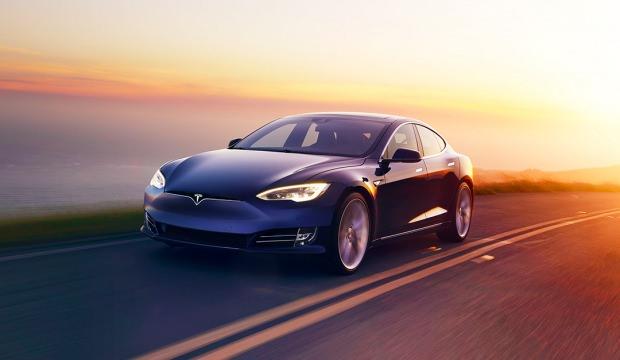 Tesla hisseleri son iki yılın en düşüğünde