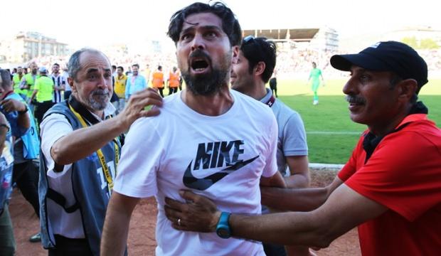 Sezonun flaş hocası Süper Lig'e geliyor!