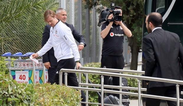 Avcı geldi, Guti gitti