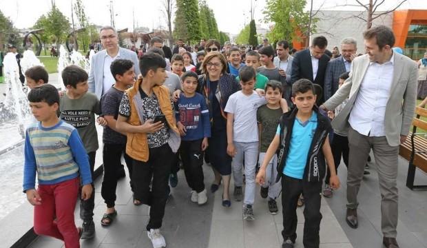 Hasan Celal Guzel Millet Bahcesi Kapisini Aciyor Guncel Haberleri