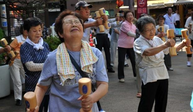 Uzun yaşam Japonya'nın başına bela oldu