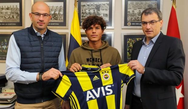 F.Bahçe'de sürpriz ayrılık! Büyük umutlarla gelmişti...
