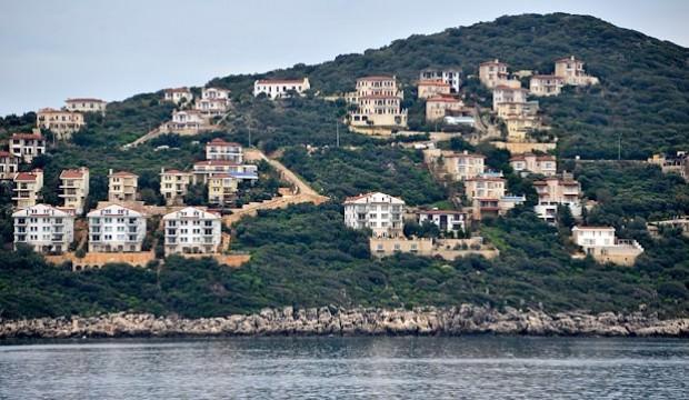 Fırsatçılar hazine arazilerinde yakalandı