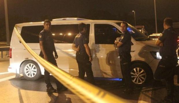 Polisi görünce 20 kaçak göçmeni bırakıp kaçtılar