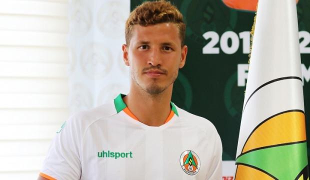 Salih Uçan resmen Süper Lig'de! İşte yeni takımı