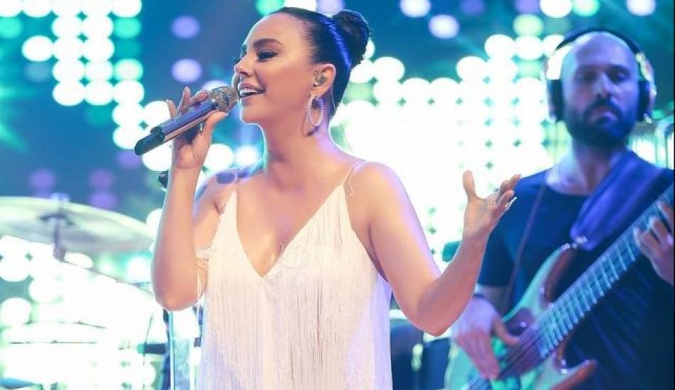 Ebru Gündeş'ten Harbiye rekoru!