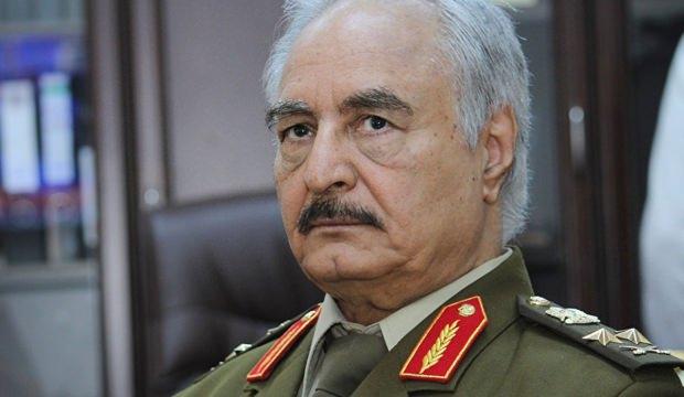 Hafter silahla kazanacağına inanıyor!