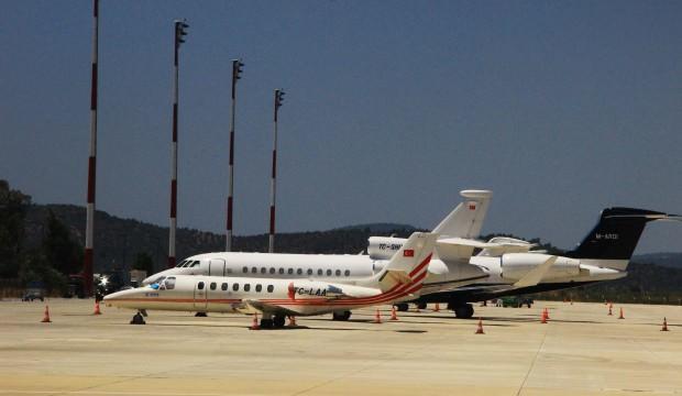 Kirası 35 bin TL: Peş peşe Bodrum'a iniyorlar