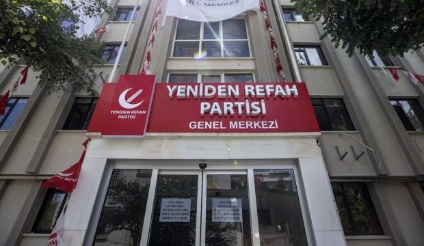 Yeniden Refah Partisi, tabelasını astı