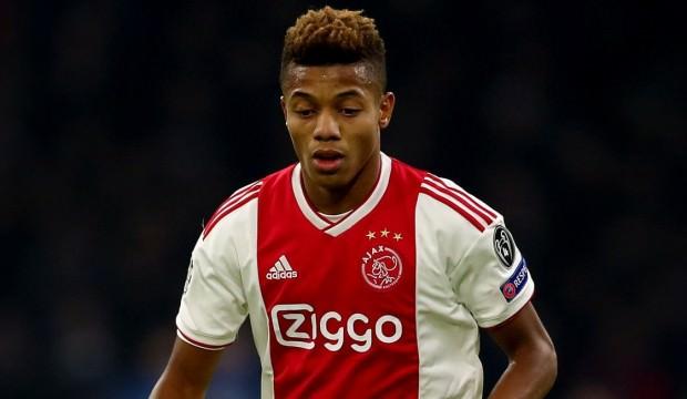 Ajax'tan David Neres'e yeni sözleşme