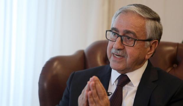 Cumhurbaşkanı Akıncı, parti başkanlarıyla bir araya geldi