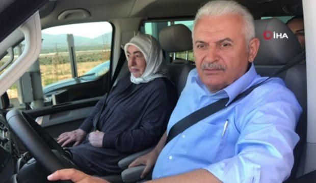 Binali Yıldırım kendi kullandığı araçla Nemrut’a çıktı