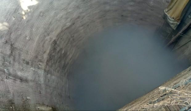 Yerin 50 metre altında sivrisinek mücadelesi