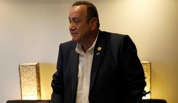 Seçimi muhalefet lideri kazandı