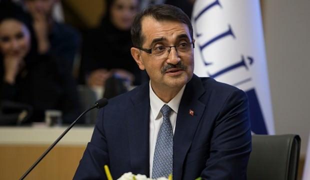 Enerji Bakanı Dönmez'den yerli ve yenilenebilir enerji mesajı