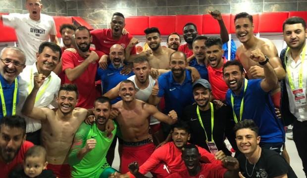 Ümraniyespor 90+5'te kazandı!
