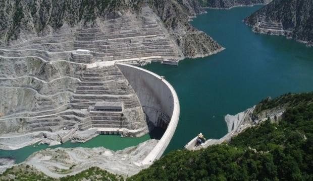 Artvin'e 3 milyar liralık yol