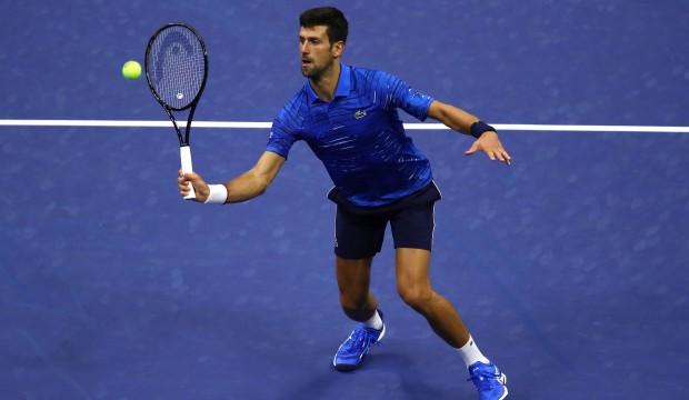 Serena Williams ve Djokovic üçüncü tura yükseldi