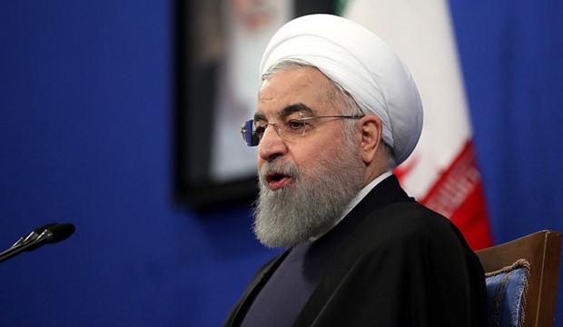 Ruhani, İdlib Zirvesi öncesi Fırat’ın doğusuna işaret etti
