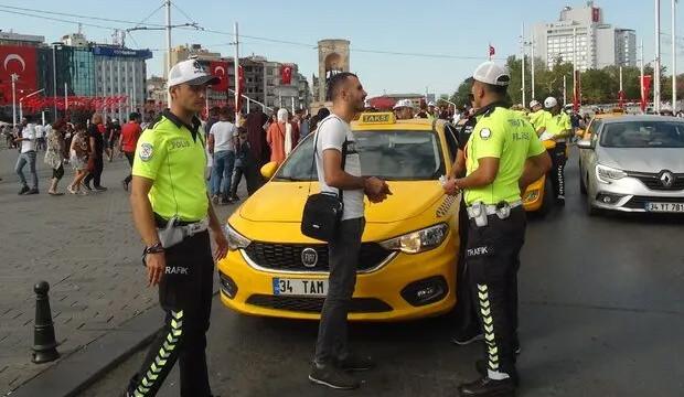 Taksim'de taksi sürücülerine uygulama