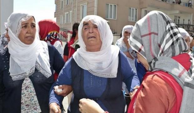 Kulp'ta şehit olan işçilerden 4'ü son yolculuklarına uğurlandı