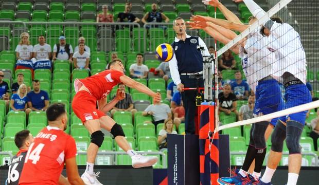 Milliler ilk maçında Rusya'ya yenildi