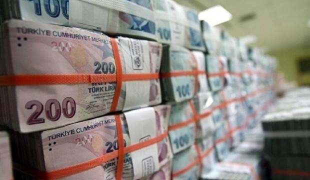 Bütçe ağustos ayında da fazla verdi