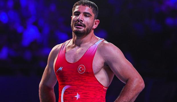 Taha Akgül finalin son saniyesinde yıkıldı!