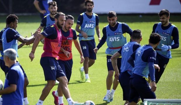 Emre ve Isla takımdan ayrı çalıştı