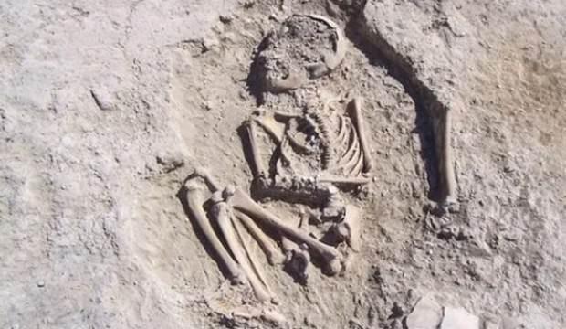 5 bin 700 yıllık çocuk iskeleti bulundu