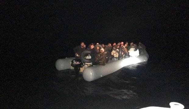 İzmir'de 51 göçmen yakalandı