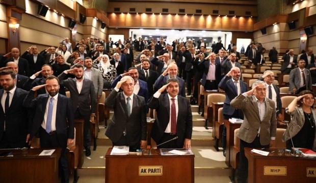 İBB Meclisi'nden asker selamı
